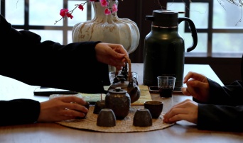 茶香氤氲，生活添彩：喝茶的五大神奇功效